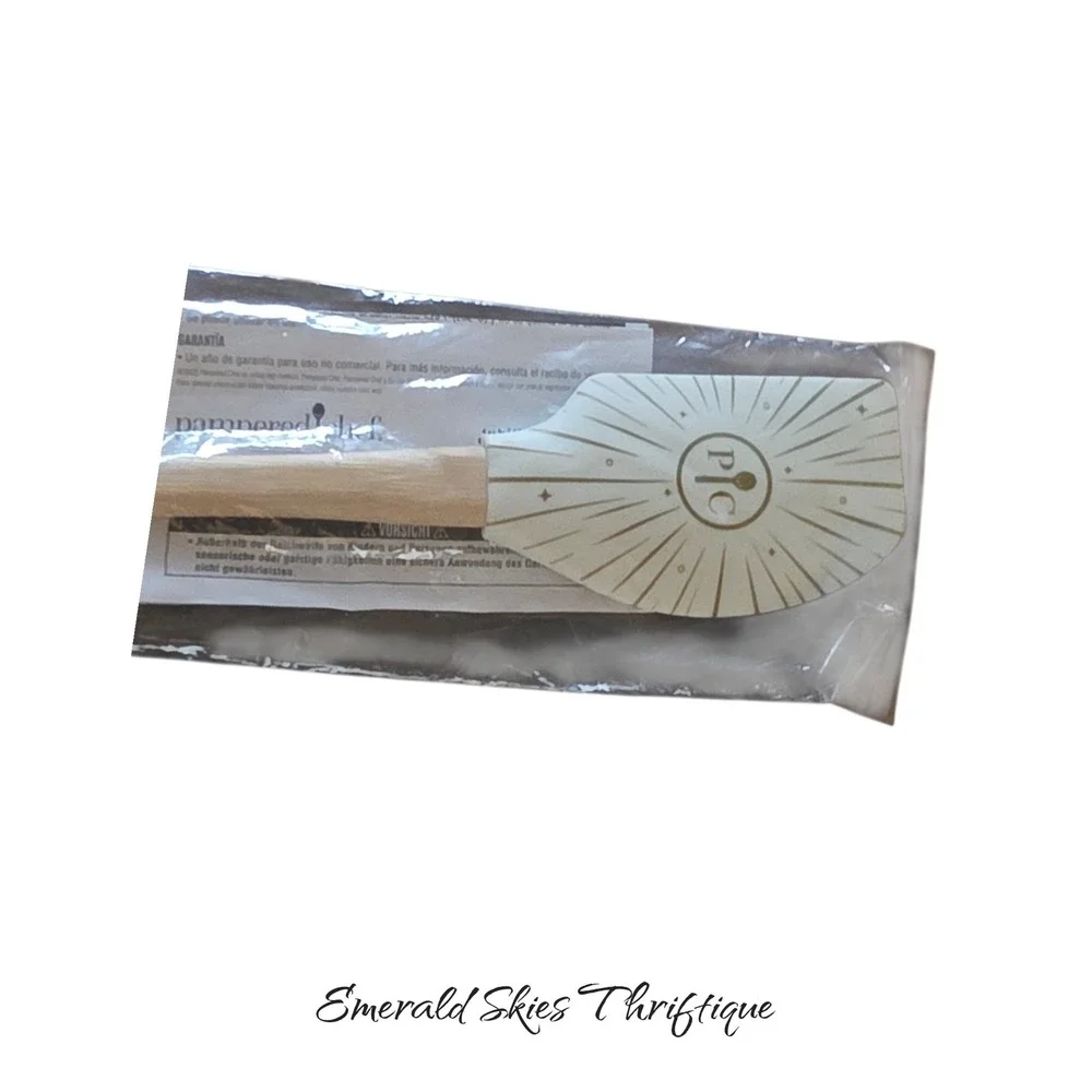 Pampered Chef 45th Anniversary Scraper/Spatula Item# 101511  free shipping